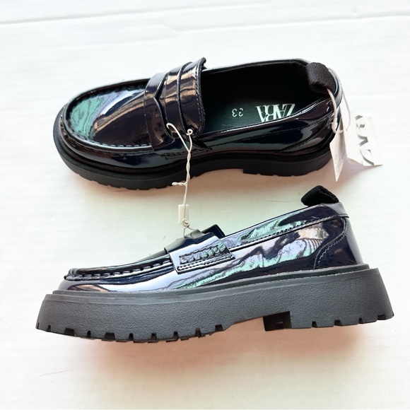 Zara Girls New Patent Leather Loafers in Navy NWT - Picture 3 of 12